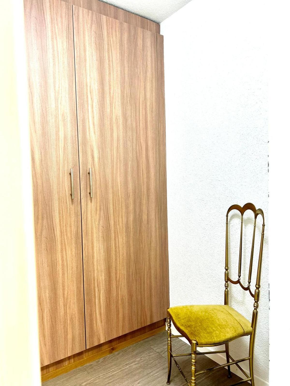 Little Penthouse **** Apartment Dietikon Bagian luar foto